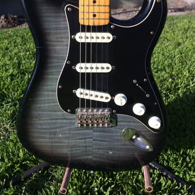 Fender  '57 Reissue Stratocaster foto flame  Blue Burst Made In Japan image 2