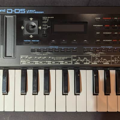 Roland D-05 Boutique Series Linear Synthesizer Sound Module 2015 - Present - Black image 2