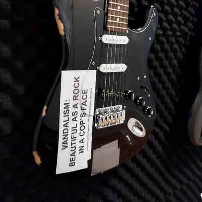 Kurt Cobain "Vandalism" Stratocaster Replica image 4