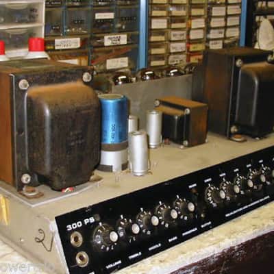 Fender 300 PS MONSTER TUBE BASS AMP! Vintage 1976! 325 Watts! RARE! image 8