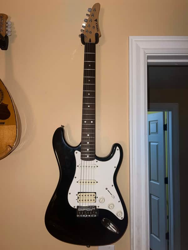 samick Stratocaster  - black image 1