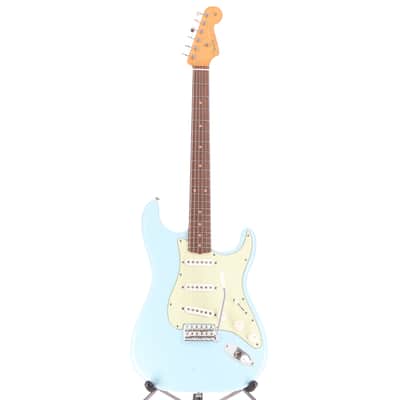 Fender Vintera® II Road Worn® '60s Stratocaster®, Rosewood Fingerboard, Sonic Blue (W8)(14903) (14903) image 5