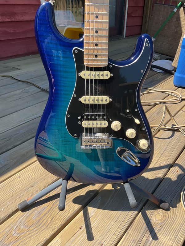 Fender Player Stratocaster HSS Plus Top with Maple Fretboard 2019 - 2021 - Blue Burst image 1