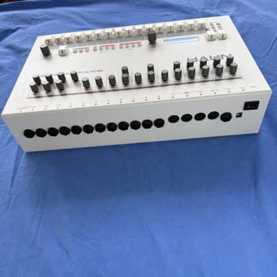 E-licktronic NAVA image 6