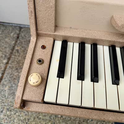Vintage 1960 Wurlitzer model 120 Electric piano - Worldwide Shipping! image 9
