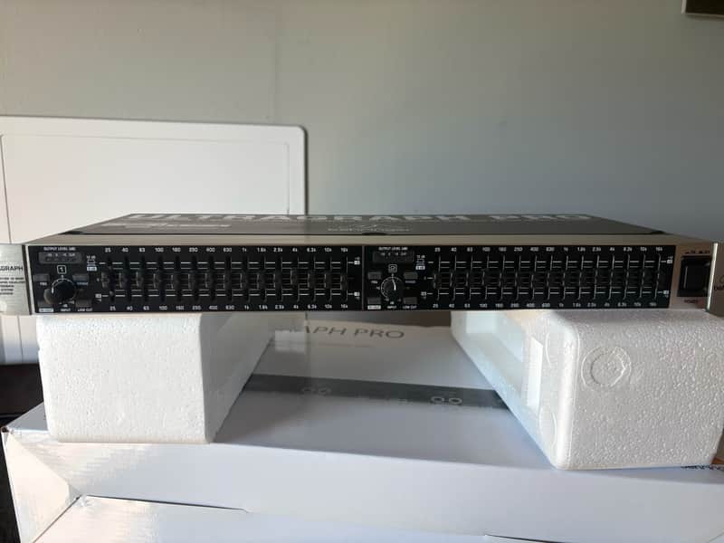 Behringer Ultragraph Pro FBQ1502HD 15-Band Graphic Equalizer 2015 - Present - Standard image 1