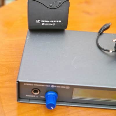 Sennheiser Sennheiser EW 300 IEM G2 SR 300 + EK 300 Stereo UHF 786-822MHz Rack image 3