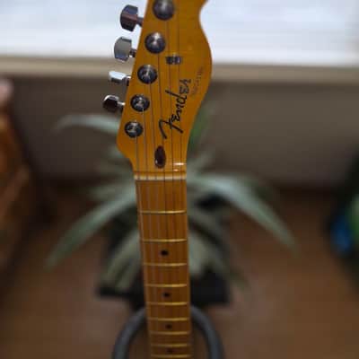 Fender American Ultra Luxe Telecaster 2021 - Blue Sparkle image 11