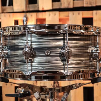 DW Performance Pewter Oyster Snare Drum - 5.5x14 image 3