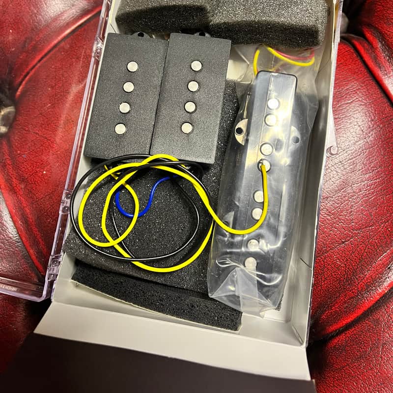 Squier PJ Bass Pickup Set Black