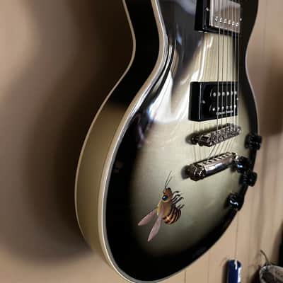 Epiphone Adam Jones Signature Art Series Les Paul Custom 2024 - Mark Ryden’s “Queen Bee" / Silverburst image 8