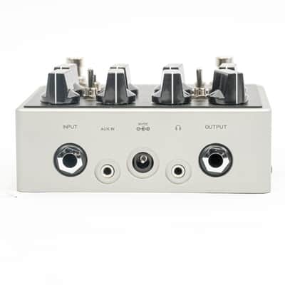 Darkglass Microtubes B7K Ultra V2 Bass Preamp / Overdrive Pedal w/ Aux In & Box image 6