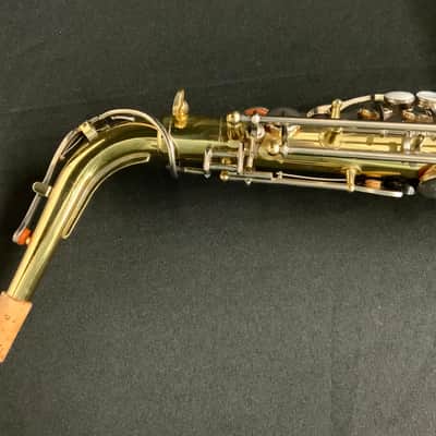 Yamaha YAS-23 Alto Saxophone image 8