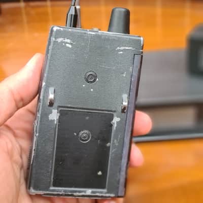 Sennheiser Stereo Transmitter SR 300+Sennheiser EK 300 Receiver in Ear monitoring image 6