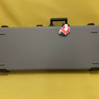 099-6102-324 Fender Deluxe Molded Strat/Tele Guitar Case Silver/Blue image 1