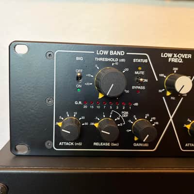 Drawmer 1973 Three Band Stereo FET Compressor. Like New image 2