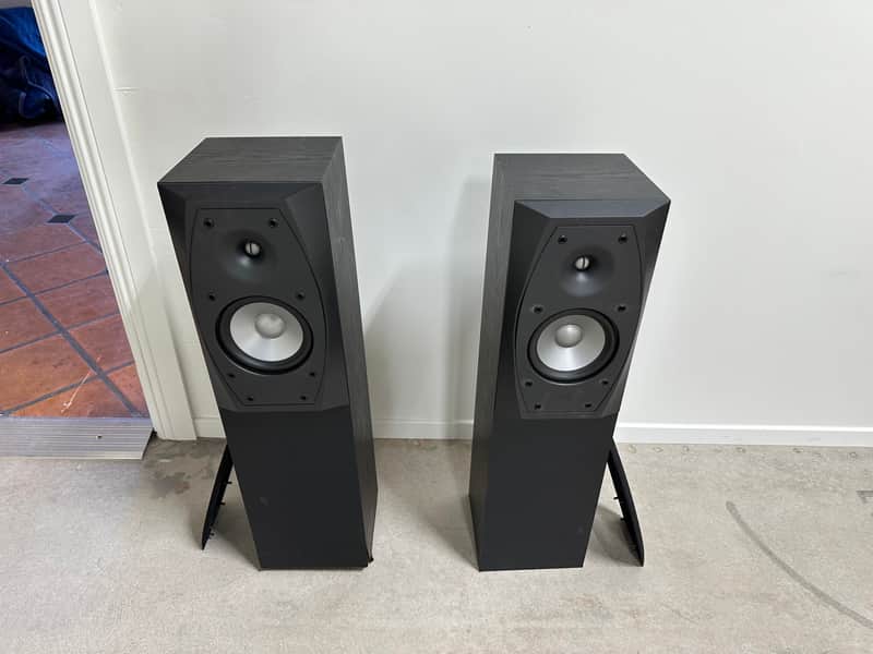 Infinity Entra Two Floorstanding Speakers (Pair) image 1