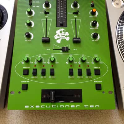 Gemini PT-2000 II Turntables and Gemini Executioner Ten Mixer image 8