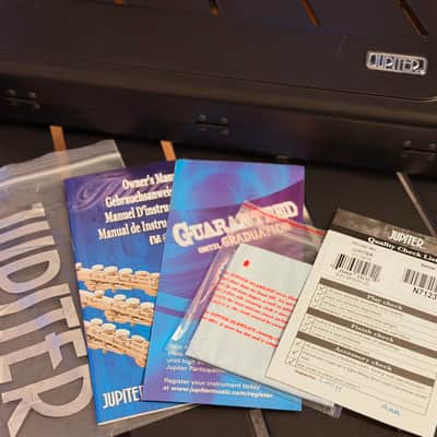 Jupiter JFL-507S Flute w/Case, Cleaning Rod, Manuals, and Orig Box image 2