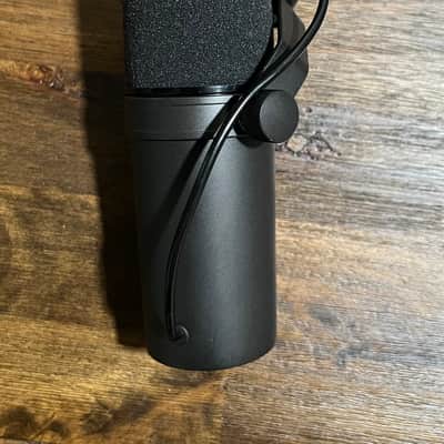 Shure SM7B Genuine Cardioid Dynamic Microphone 2001 - Present - Black image 8