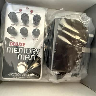 EHX Electro Harmonix Analogue Delay Guitar Pedal Memory Man Analogue Delay image 2