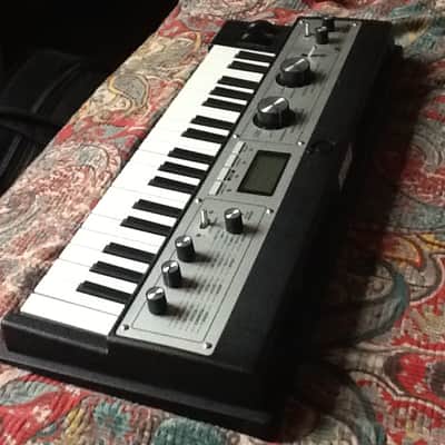 Korg MicroKORG XL 37-Key Synthesizer/Vocoder 2010s - Black image 4