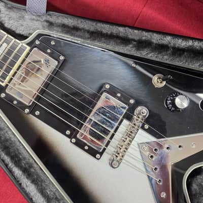 Epiphone Brent Hinds Signature Flying V Custom with Case - Silver Burst image 4