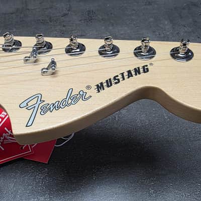 Fender American Mustang BRAND NEW 75th ANNIVERSARY Performer Vintage White 60s Kurt Cobain vibes USA Electric Guitar image 16