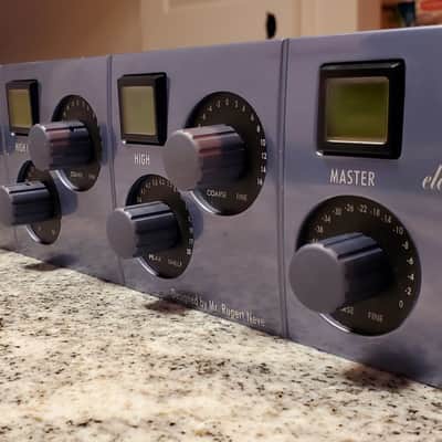 Summit Audio Element 78 Model MPE-200 Digitally-Controlled 2-Channel Mic Pre / Equalizer 2000s - Blue image 3