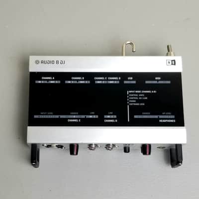 Native Instruments Audio 8 DJ USB Audio Interface image 2