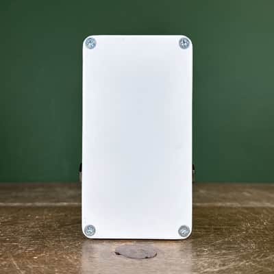 JHS 3 Series Delay 2020 - Present - White image 3
