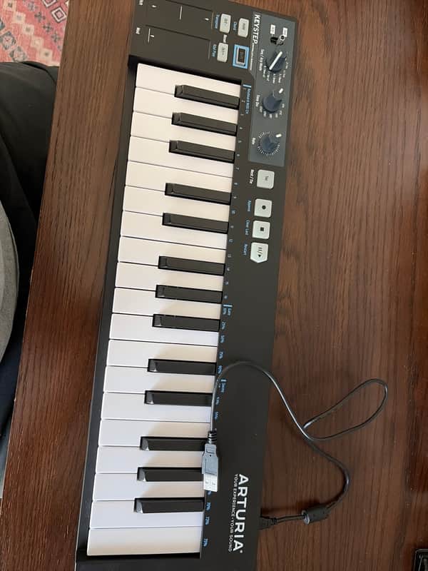 Arturia KeyStep 32-Key MIDI Controller 2019 - 2025 - Black image 1