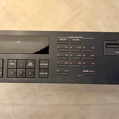 Qty 2 Roland  S550 Samplers with Extras!! image 7