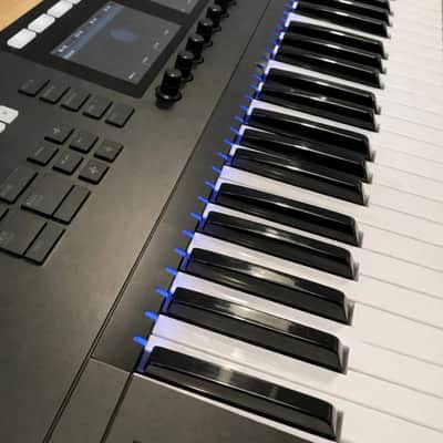 Native Instruments Komplete Kontrol S49 Mk2 + Komplete 12 Bundle image 11
