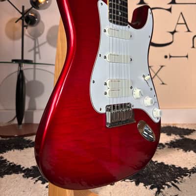 Fender Stratocaster Ultra Crimson Burst 1993 All original With full Case Candy AMAZING! image 3