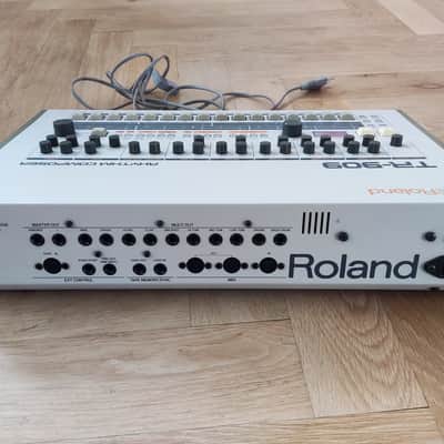 Roland TR-909 Rhythm Composer 1983 - 1985 - White image 2