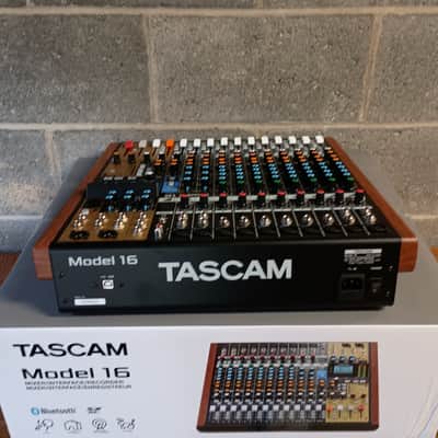 TASCAM Model 16 Multitrack Recorder / Mixer / Audio Interface - Black with Wood Cheeks image 2