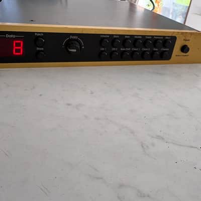 Marshall JMP-1 Valve MIDI Preamp 1992 - 2007 - Gold image 5