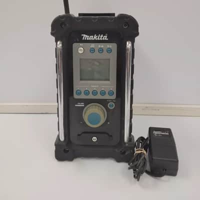 Makita BMR100 Work Radio image 1