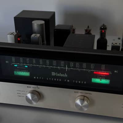 Mcintosh MR71 All Tube Analog FM Stereo Tuner image 4