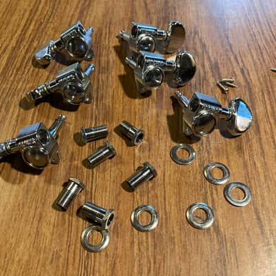 Grover Tuning heads, 3 to a side image 1