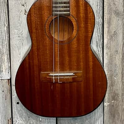 Very Cool Harmony Baritone 1960’s Mahogany, Excellent Condition, Original Case Ships Very Fast ! image 4