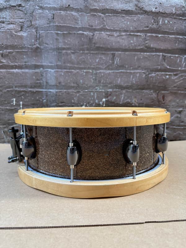 Dunnett Classic StereoPly 4-Ply Maple/Poplar Snare Drum w/ Wood Hoops Gold Sparkle 14x5'' image 1