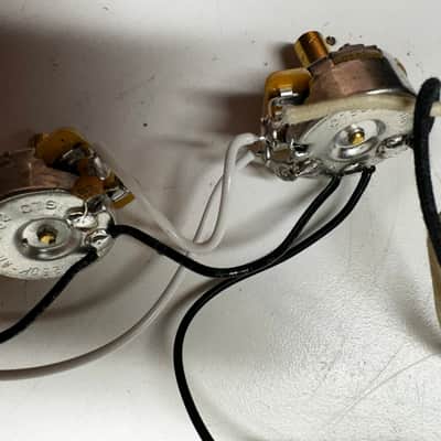 Fender American Vintage II 1960 Precision Pickup Prewired image 3