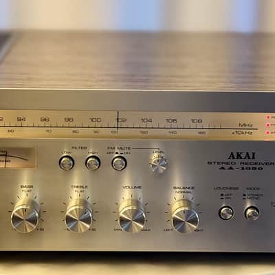 ✨ Akai AA-1030 Vintage Stereo Receiver – Professionally Serviced – New Lamps – 30 WPC – Made in Japan image 2