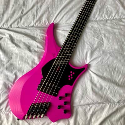GOC Ilumina B37.5 Multiscale Bass in Cyber Pink image 5