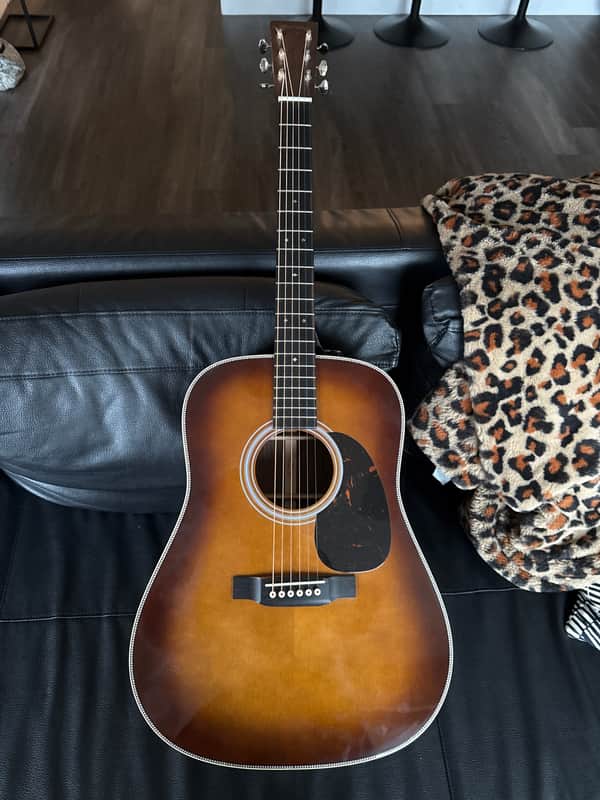Martin Standard series HD-28