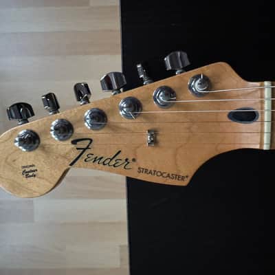 Fender Standard Stratocaster Lefthand Left-Handel LH Linkshänder Maple Fretboard 2006 - 2017 - Arctic White image 3