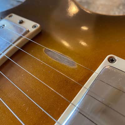 Gibson Les Paul Standard 2000 Aged Honey Burst Plaintop Non Chambered w/ Headstock Repair image 12