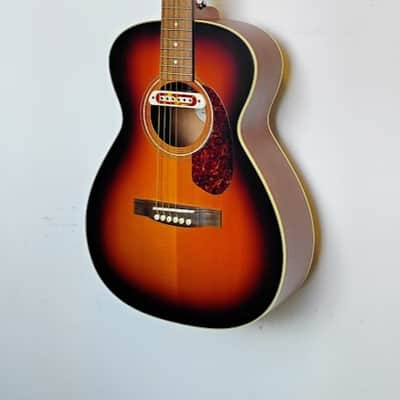 Guild Westerly Collection Series M-240E Troubadour - Pau Ferro Fretboard - 2019 - Present - DeArmond Tone Boss Sound Hole P/U - Vintage Sunburst (VSB) - Satin image 4